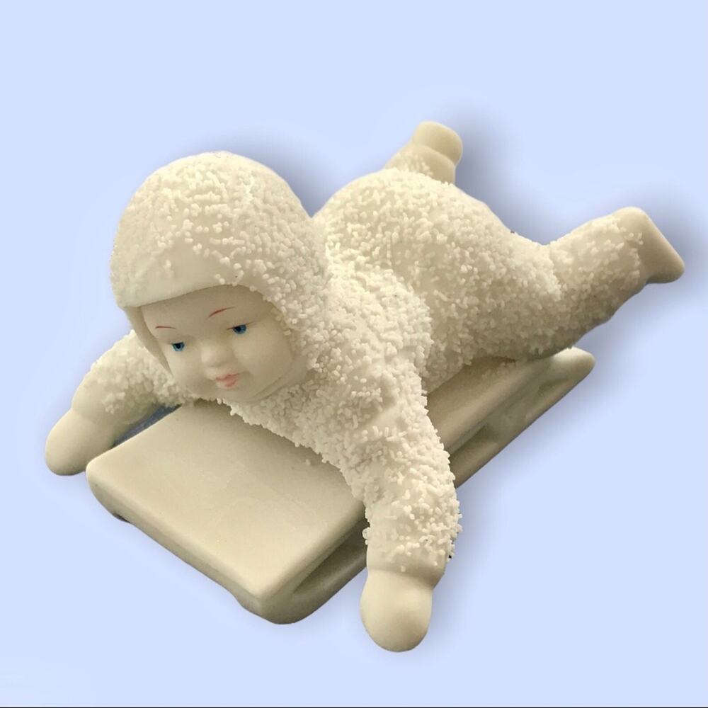 Winter Tale Snowbabies Fine Porcelain Figurine "Hold on Tight" Department56